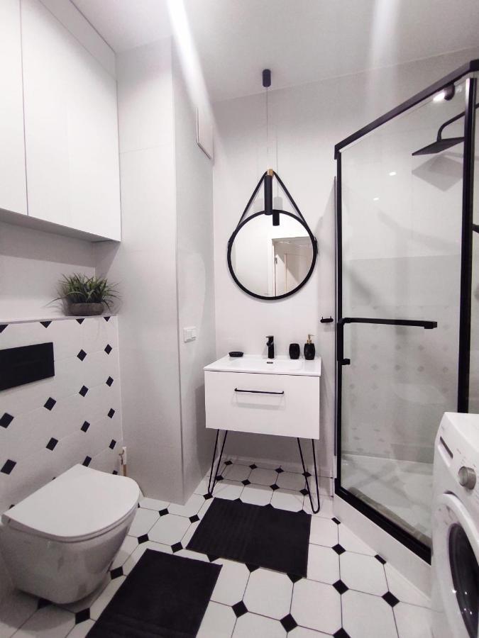 Apartamentysnu, Wola Premium I Z Parkingiem ワルシャワ エクステリア 写真